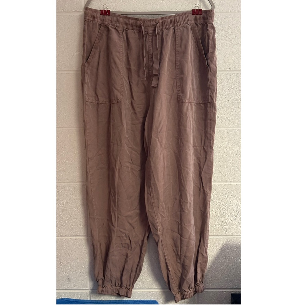 Time & Tru Pants
